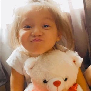 Meet your Posher, Emmaly